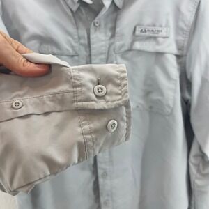 Realtree Fishing Long Sleeve Button Up Shirt Gray Men's M Gorp Hiking Outdor